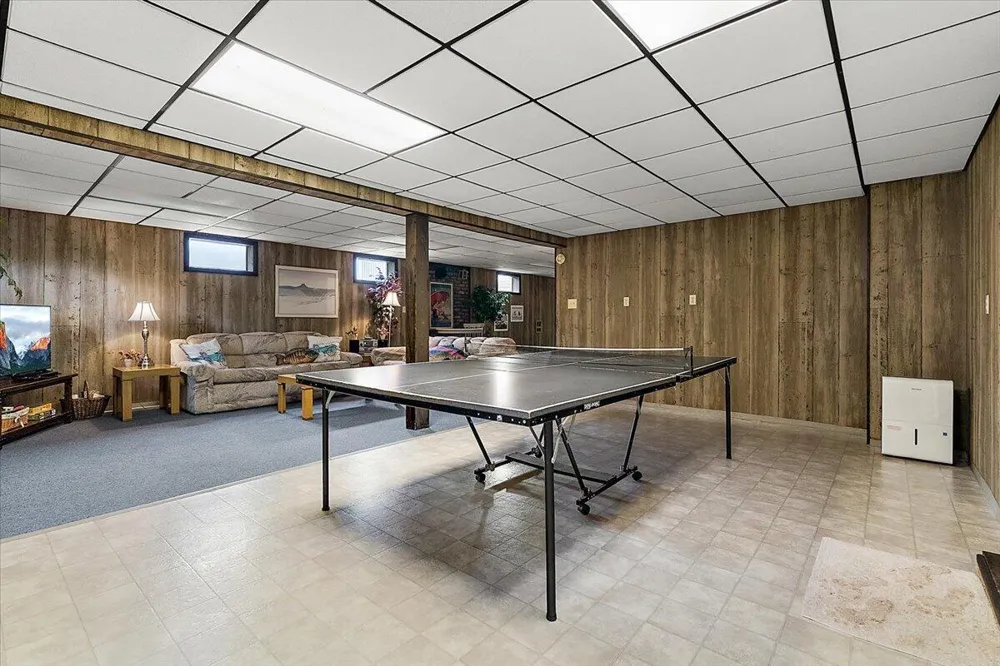 5501 Sunset Path Stevensville, MI 49127