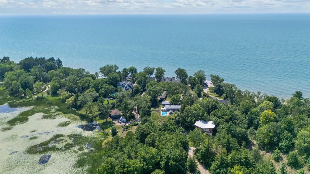 5501 Sunset Path Stevensville, MI 49127