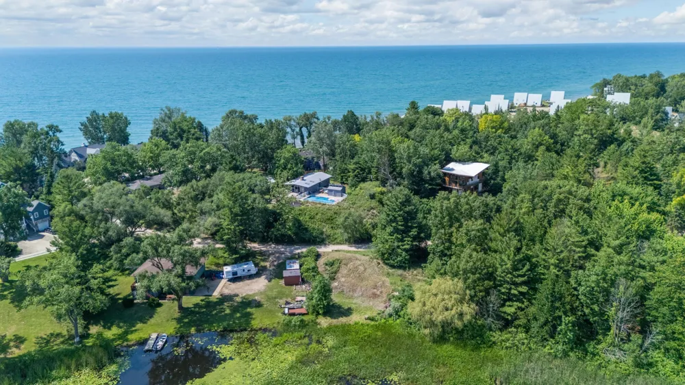 5501 Sunset Path Stevensville, MI 49127