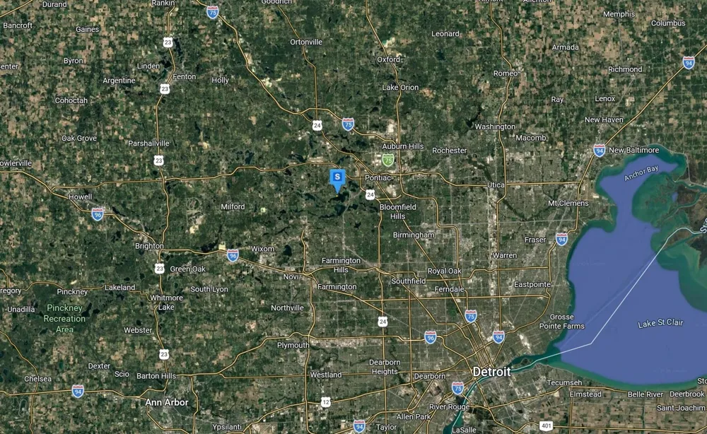 4545 Linwood Street West Bloomfield, MI 48324