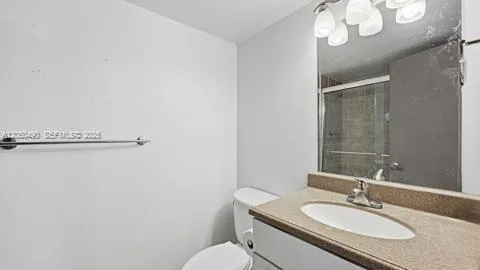 200 E Leslie Dr #722 Hallandale Beach, FL 33009
