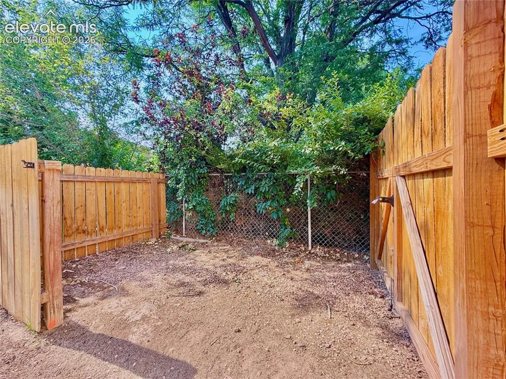 2203 Norman Lane Pueblo, CO 81005