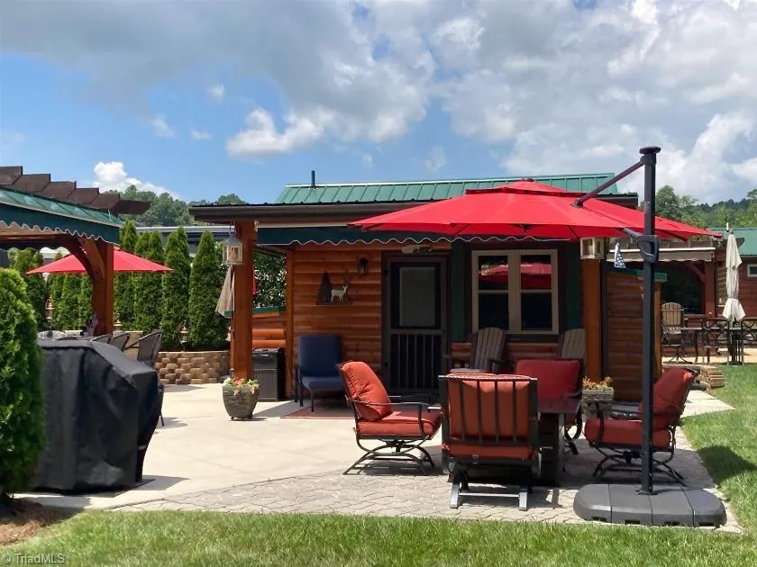 2524 Edmonds Road ##17 Galax, VA 24333