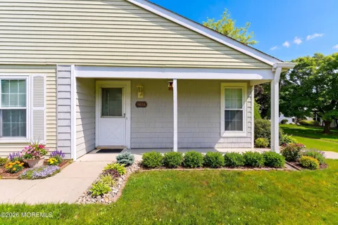 910 Liverpool Circle