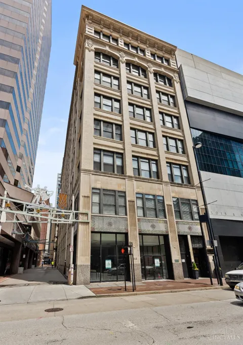 26 E Sixth Street #604