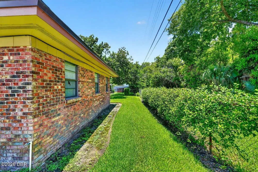 1806 Western Road South Daytona, FL 32119