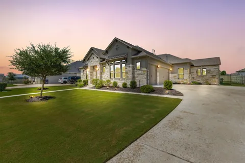 109 Alonda Way