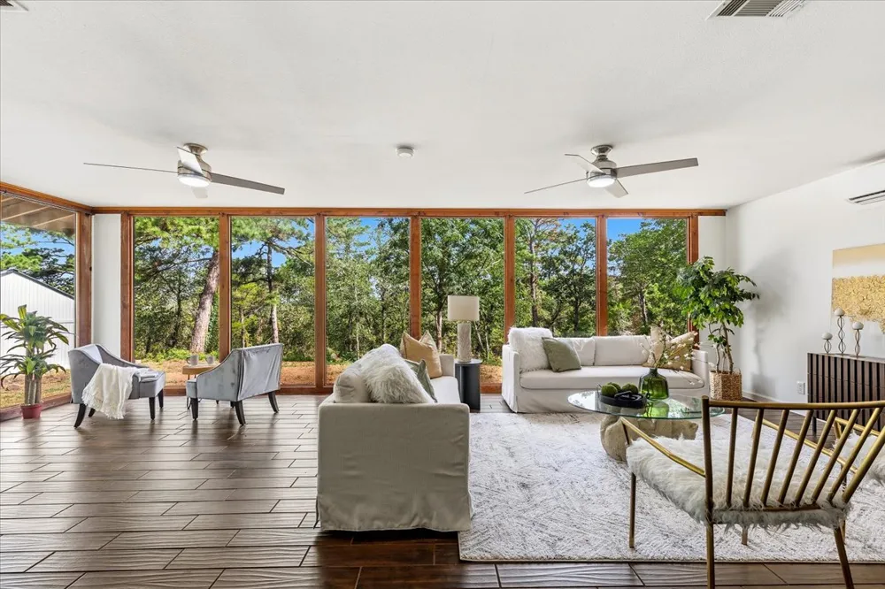 28 Lost Pines Avenue Bastrop, TX 78602