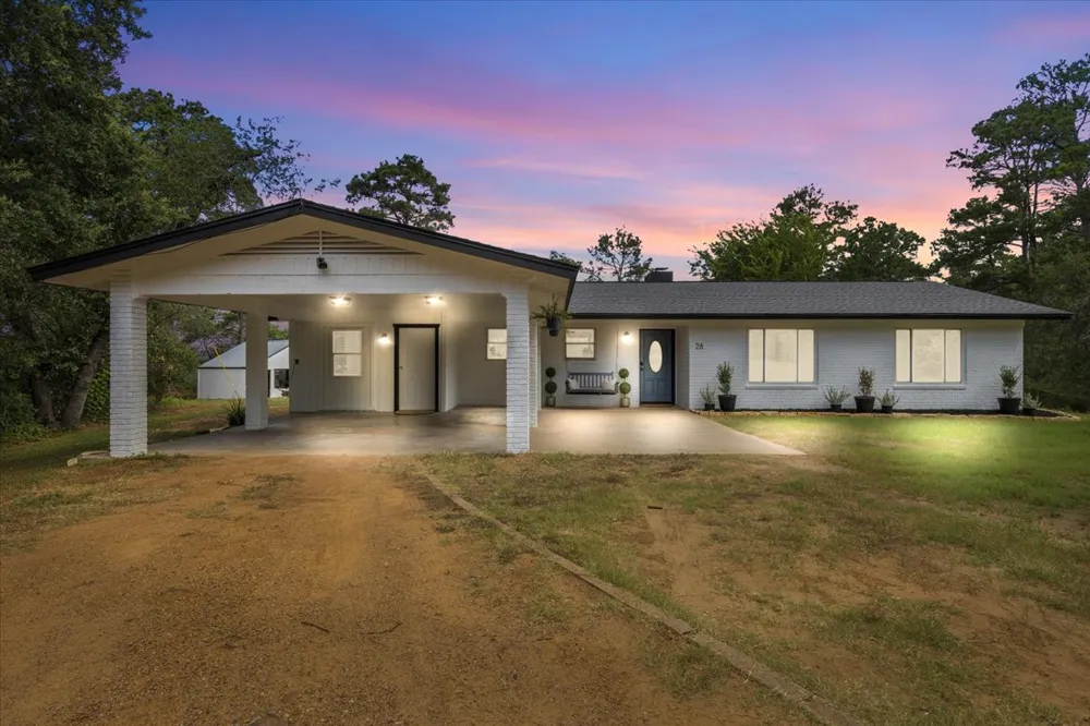 28 Lost Pines Avenue Bastrop, TX 78602