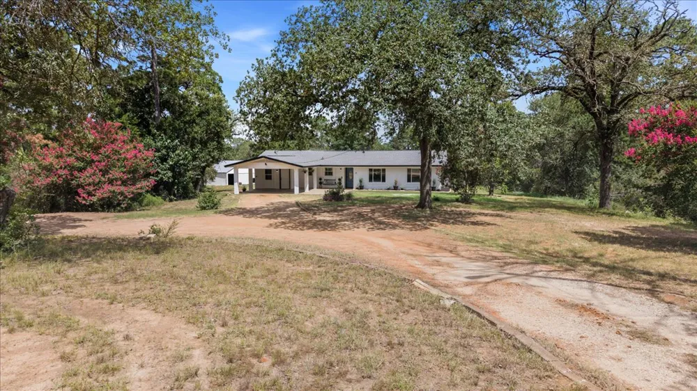 28 Lost Pines Avenue Bastrop, TX 78602