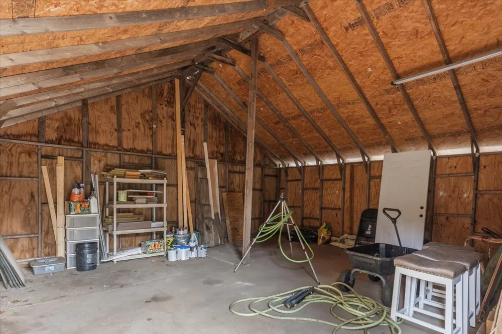 28 Lost Pines Avenue Bastrop, TX 78602