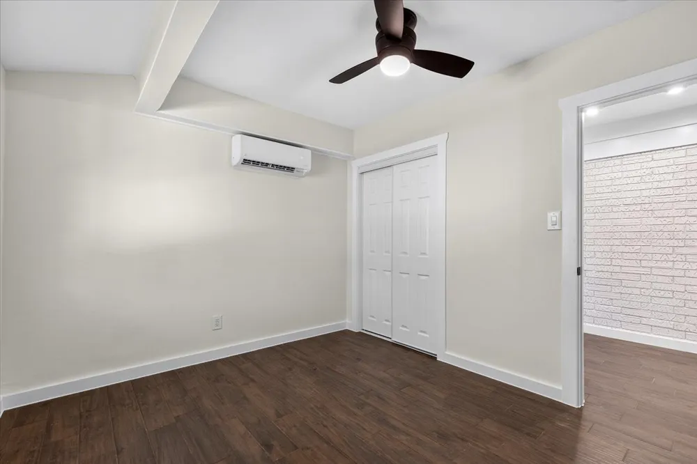 28 Lost Pines Avenue Bastrop, TX 78602