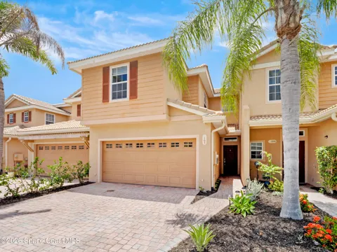 1400 Isabella Drive #105