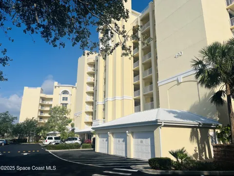 490 Sail Lane #605