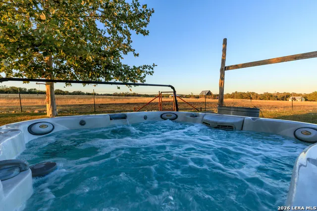 237 Twisted Timbers Rd Fredericksburg, TX 78624