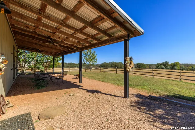 237 Twisted Timbers Rd Fredericksburg, TX 78624