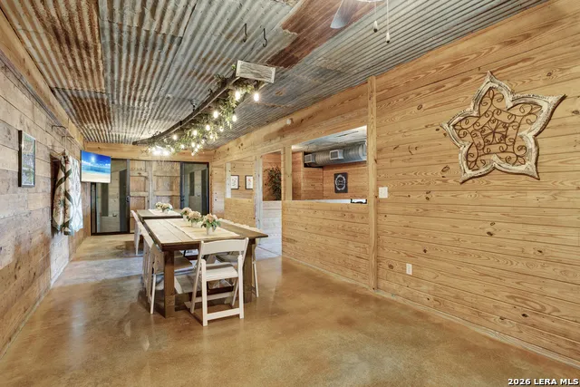 237 Twisted Timbers Rd Fredericksburg, TX 78624