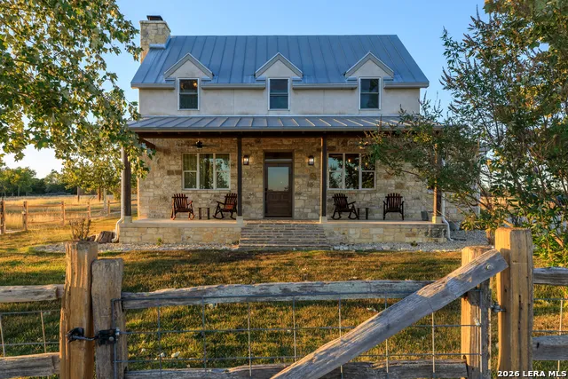 237 Twisted Timbers Rd Fredericksburg, TX 78624