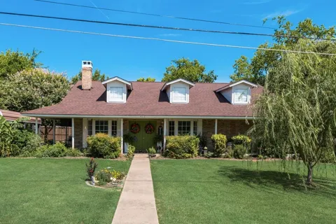 413 Francis Street