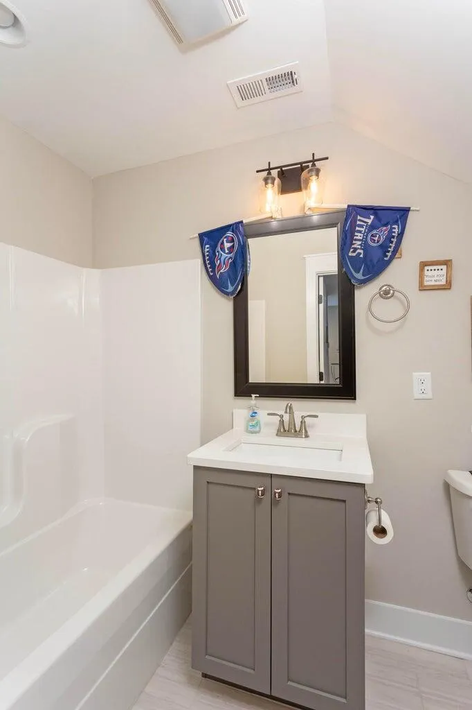 725 Riddle Road Dayton, TN 37321