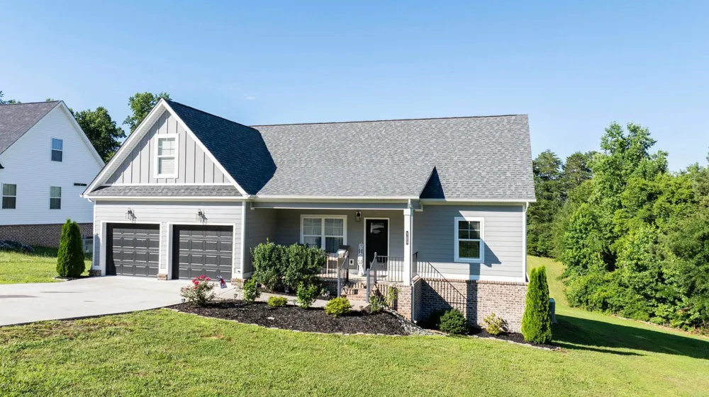 725 Riddle Road Dayton, TN 37321