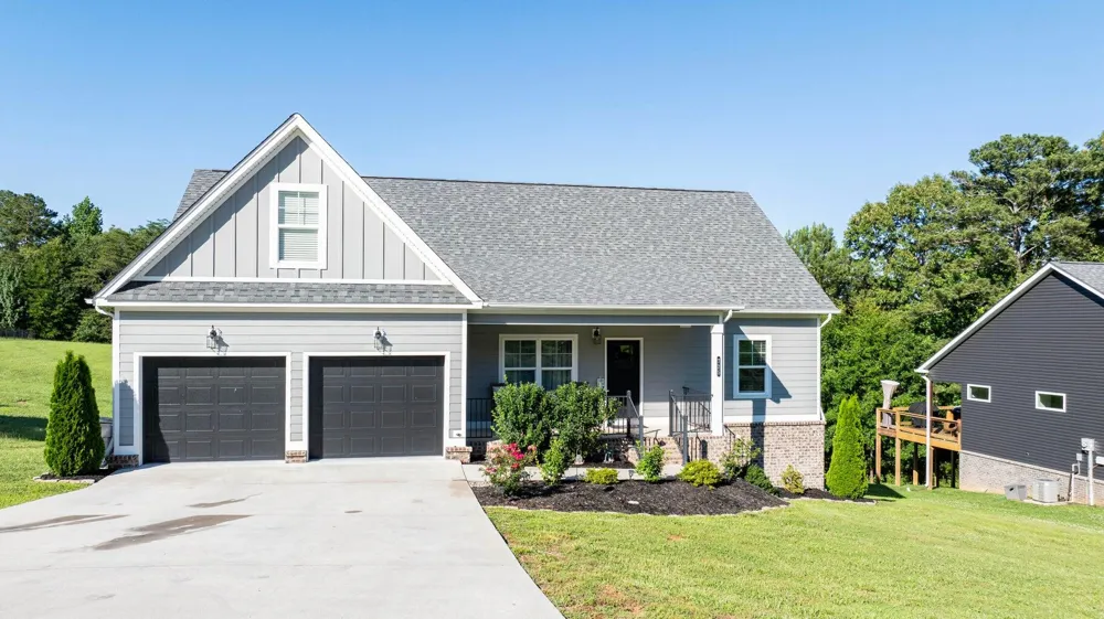 725 Riddle Road Dayton, TN 37321