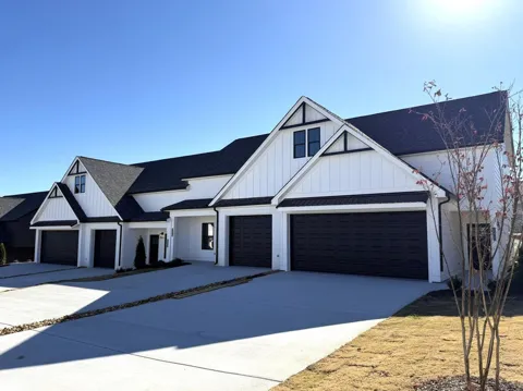 3244 Green Turtle Lane NE