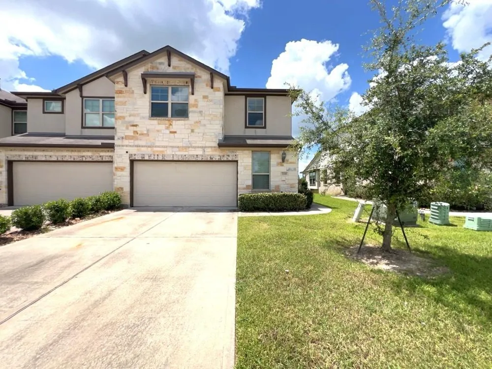 7118 Fannin Street Pearland, TX 77584