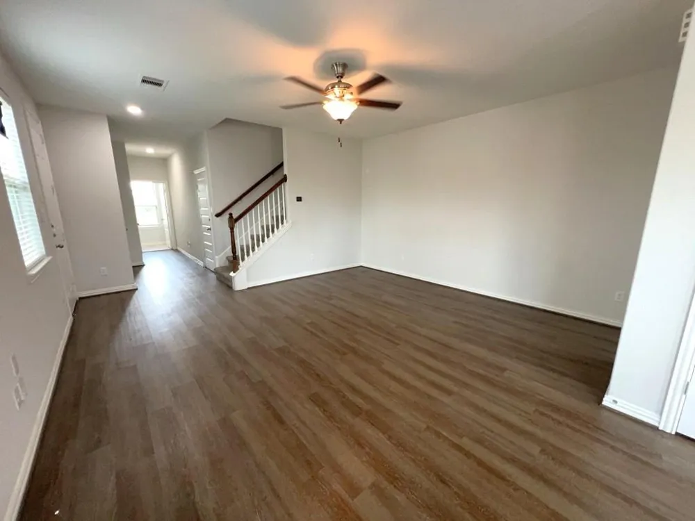 7118 Fannin Street Pearland, TX 77584