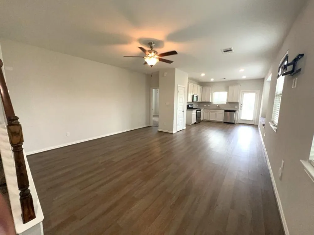 7118 Fannin Street Pearland, TX 77584