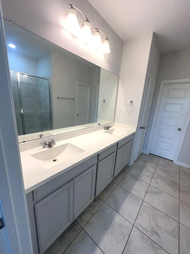 7118 Fannin Street Pearland, TX 77584