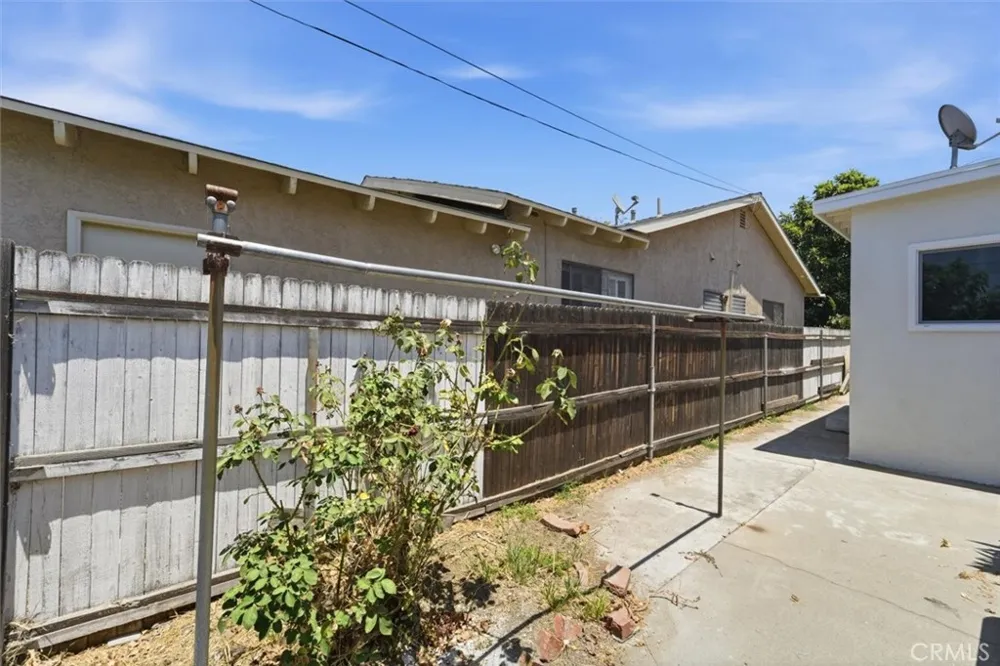 903 E Wells Street San Gabriel, CA 91776