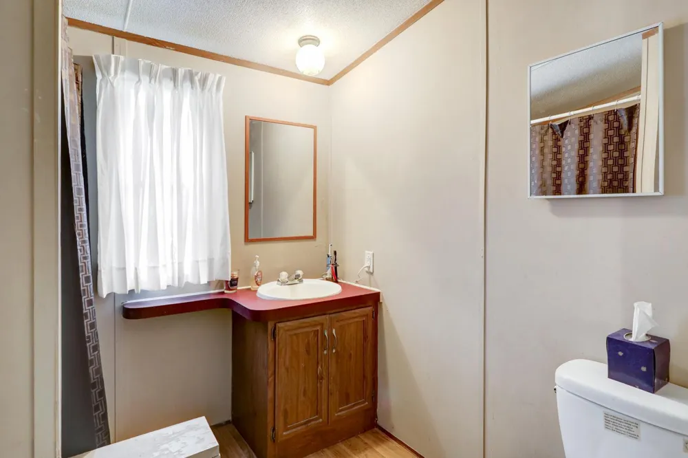 206 SADDLEFORD COURT Lancaster, PA 17603