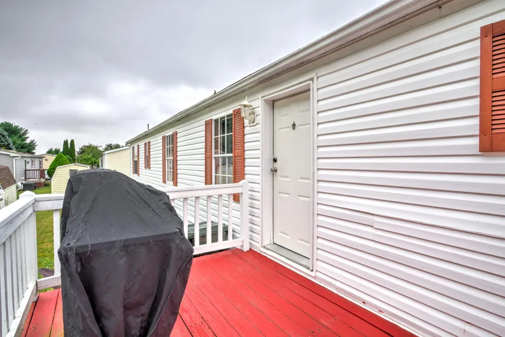 206 SADDLEFORD COURT Lancaster, PA 17603