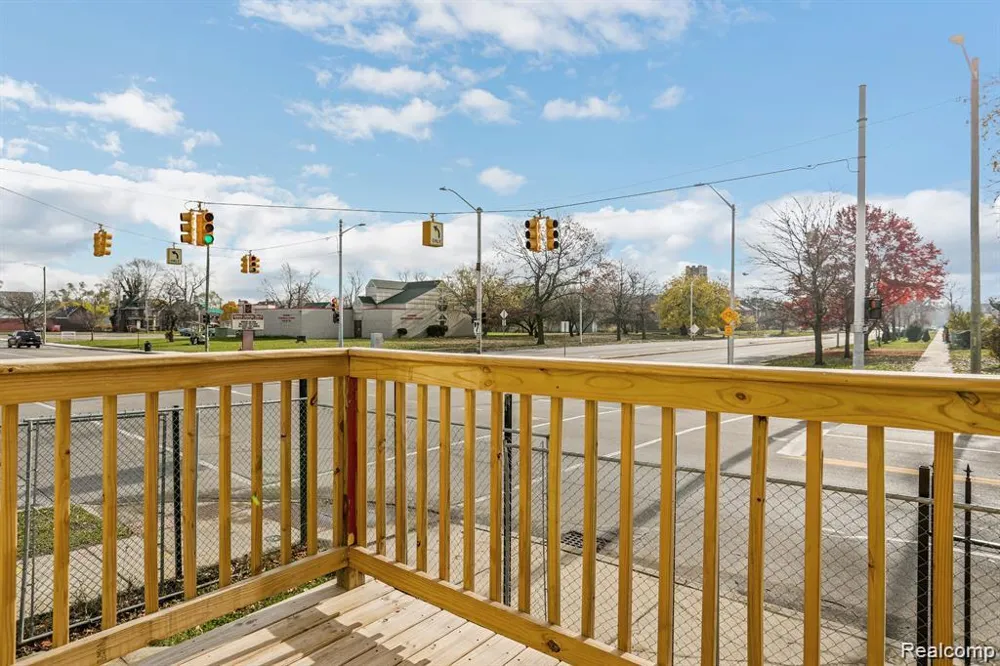 799 E Grand Boulevard #4 Detroit City, MI 48207