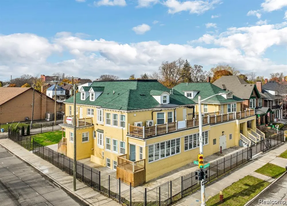 799 E Grand Boulevard #4 Detroit City, MI 48207