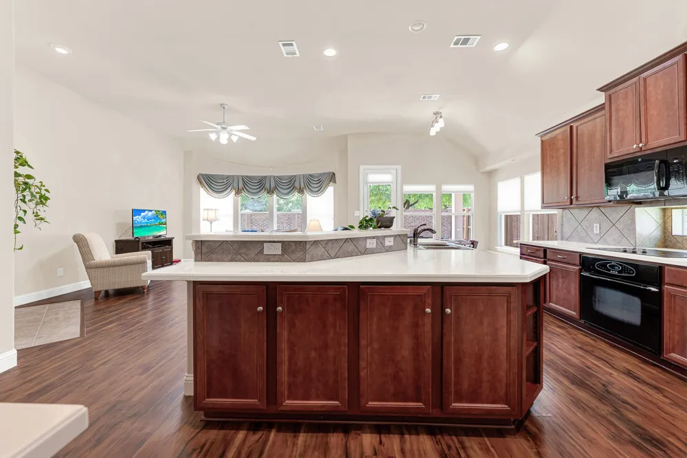 5724 New Castle Drive Richardson, TX 75082