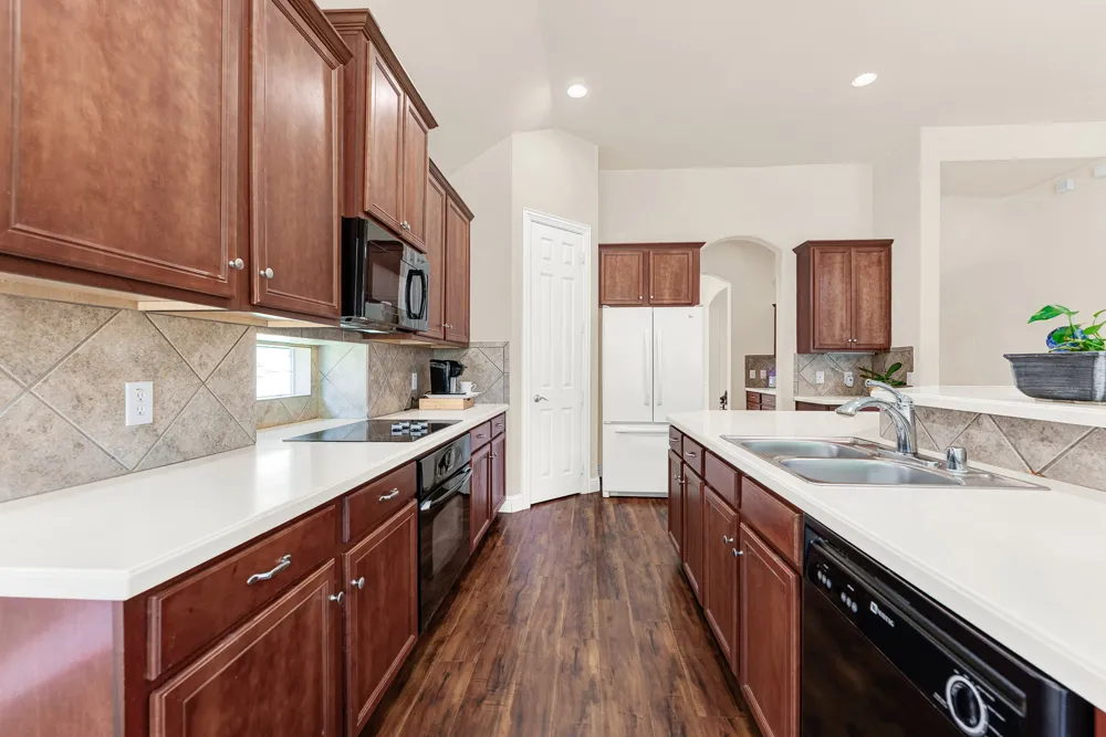 5724 New Castle Drive Richardson, TX 75082