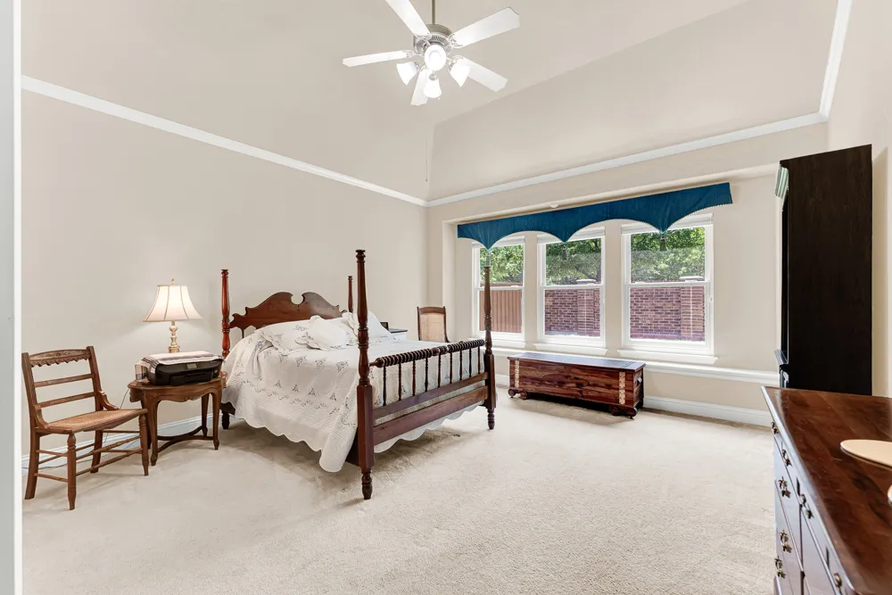 5724 New Castle Drive Richardson, TX 75082