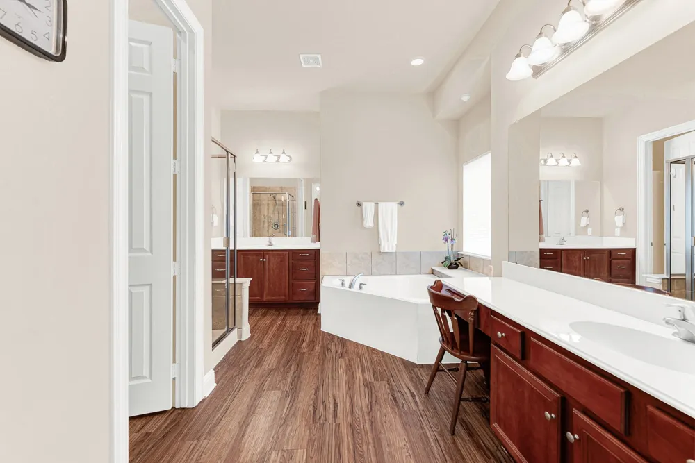 5724 New Castle Drive Richardson, TX 75082