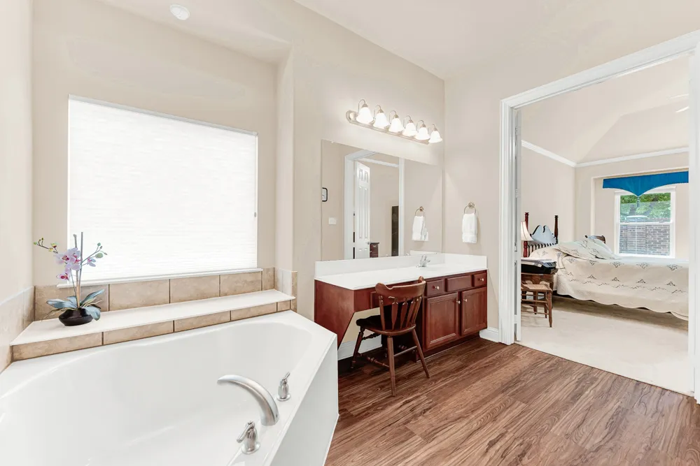 5724 New Castle Drive Richardson, TX 75082