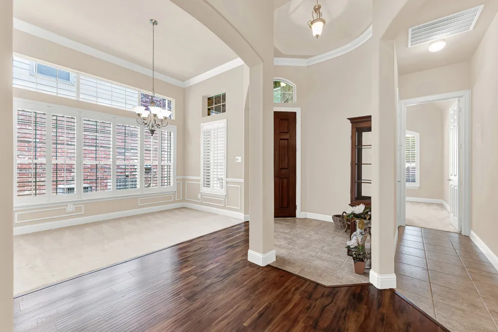 5724 New Castle Drive Richardson, TX 75082