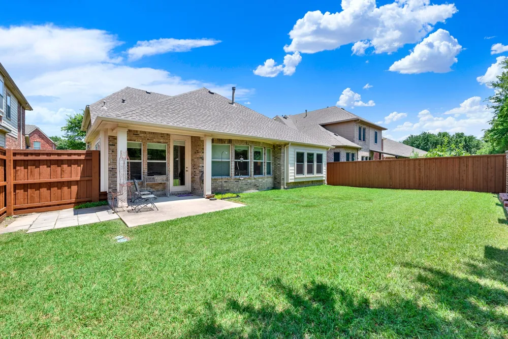 5724 New Castle Drive Richardson, TX 75082