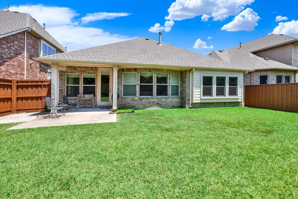5724 New Castle Drive Richardson, TX 75082