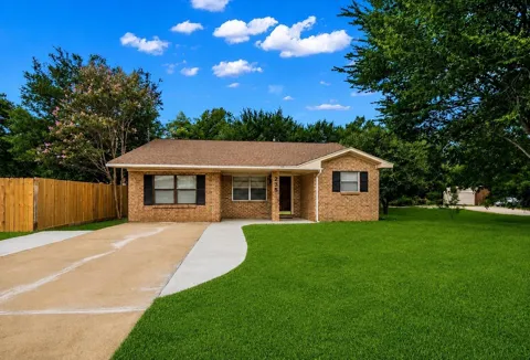 235 Live Oak Street