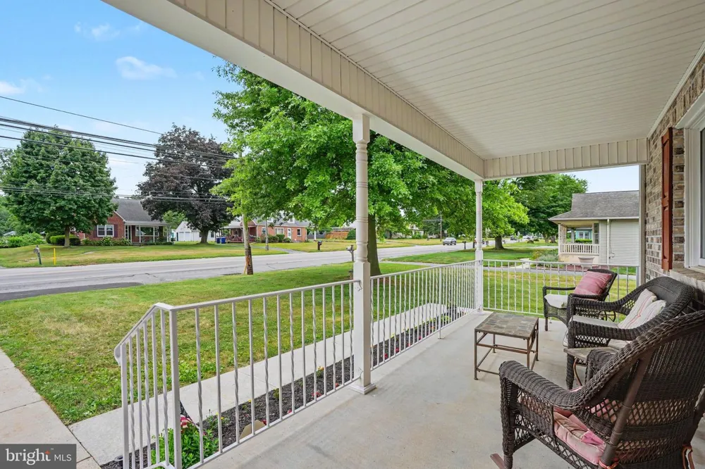 924 W TRINDLE ROAD Mechanicsburg, PA 17055