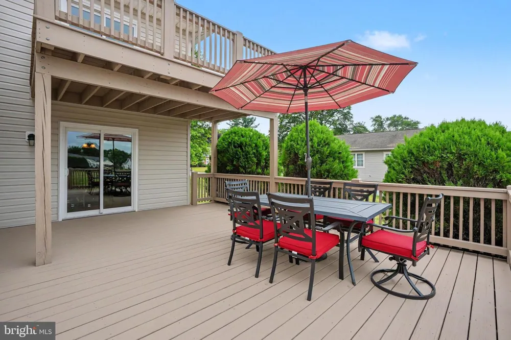 924 W TRINDLE ROAD Mechanicsburg, PA 17055