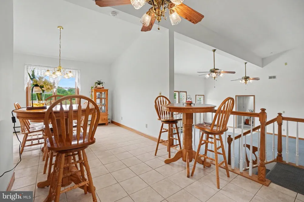 924 W TRINDLE ROAD Mechanicsburg, PA 17055