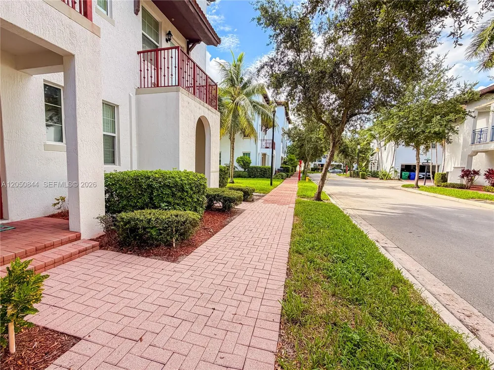 2828 SW 119th Way Miramar, FL 33025