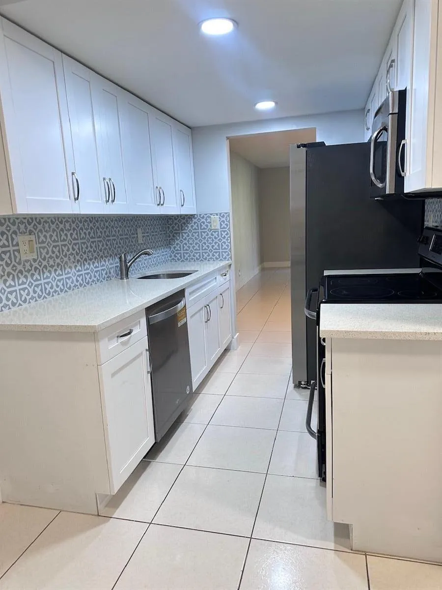 3101 NW 47th Terrace #120 Lauderdale Lakes, FL 33319